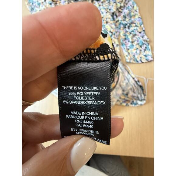 AFRM London Floral Print Long Sleeve Dress In Multi Color 3XL NWT Peep Hole 1982 - Picture 12 of 12